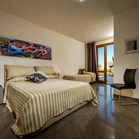Castellammare Del Golfo Sleeps 12 Pool Wifi Villa *